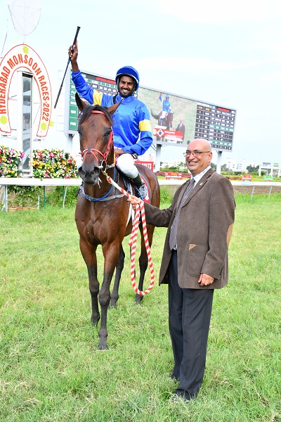Indiarace.com - india's first & foremost horse racing portal